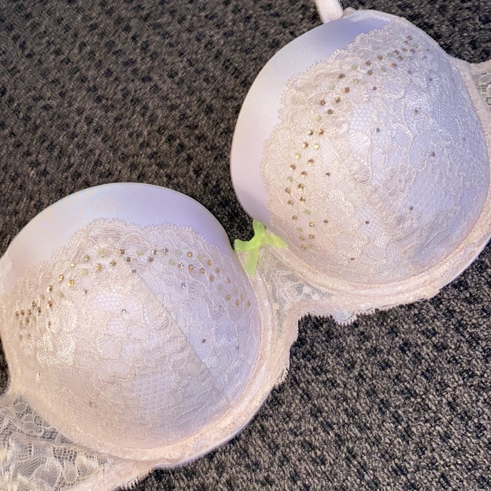 Victoria’s Secret Dream Angels bra